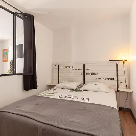 Apartment Joli Dans Les Rues Pietonnes
